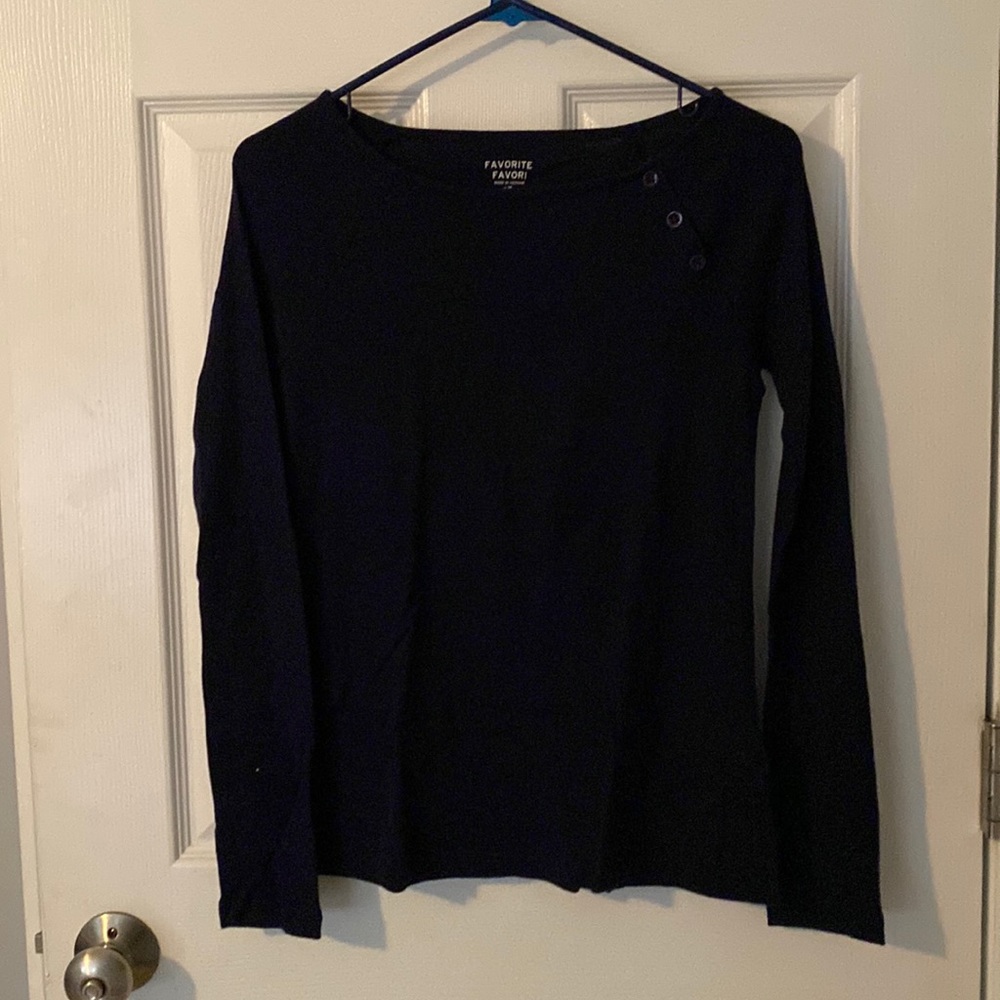 Navy long sleeve shirt